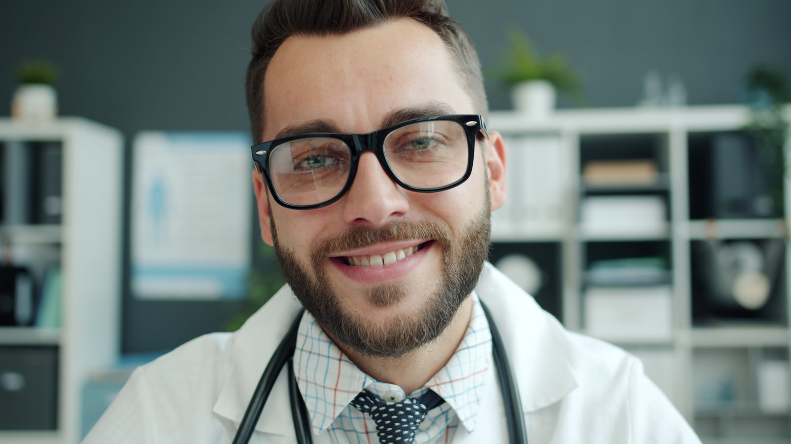 Dr. Owen Marsh