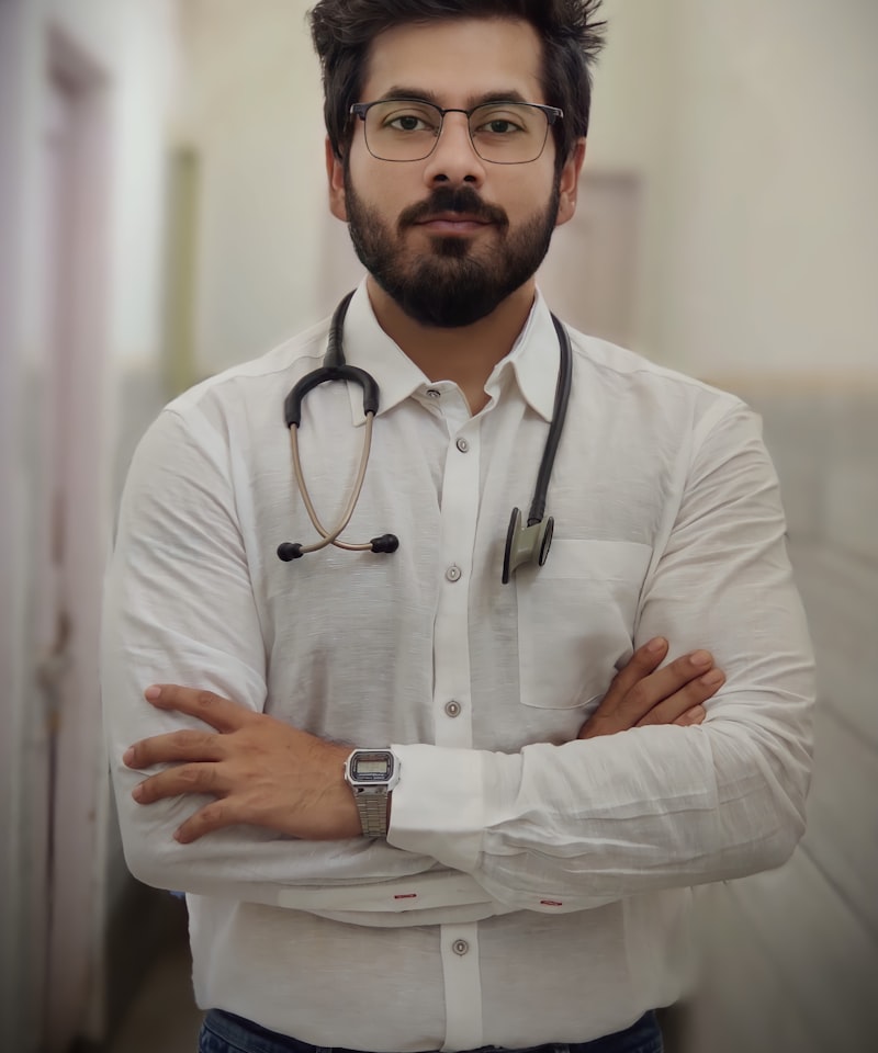 Dr. Daniel Reyes